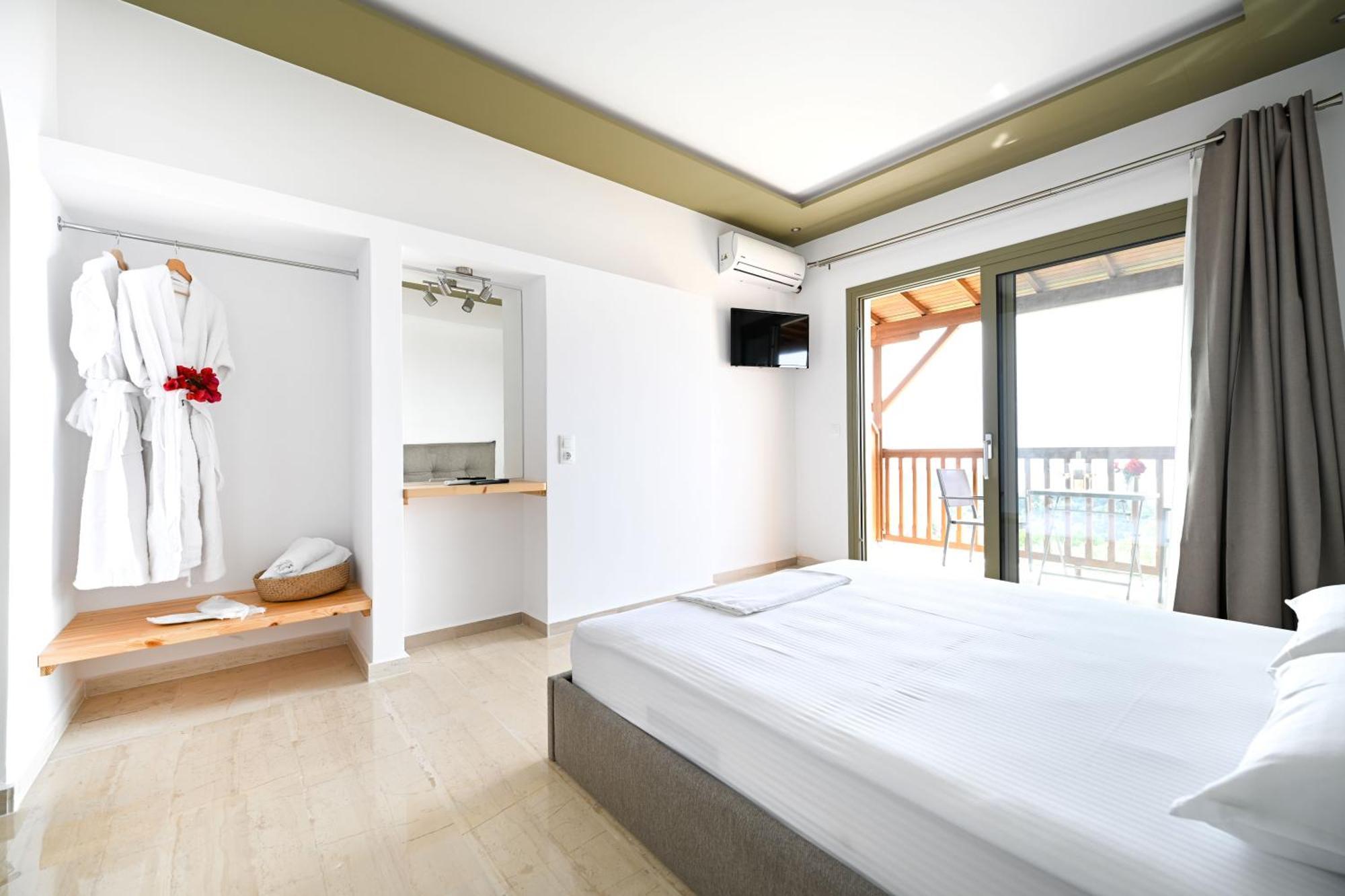 Makis Sea View Studios Skiathos stad Exteriör bild