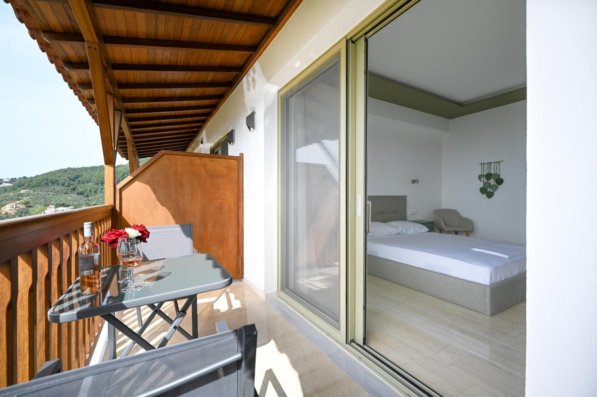 Makis Sea View Studios Skiathos stad Exteriör bild